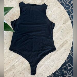 Fits Everybody High Neck Bodysuit SKIMS size 4x